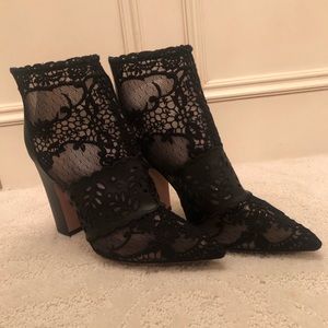 Lace chunky heel booties
